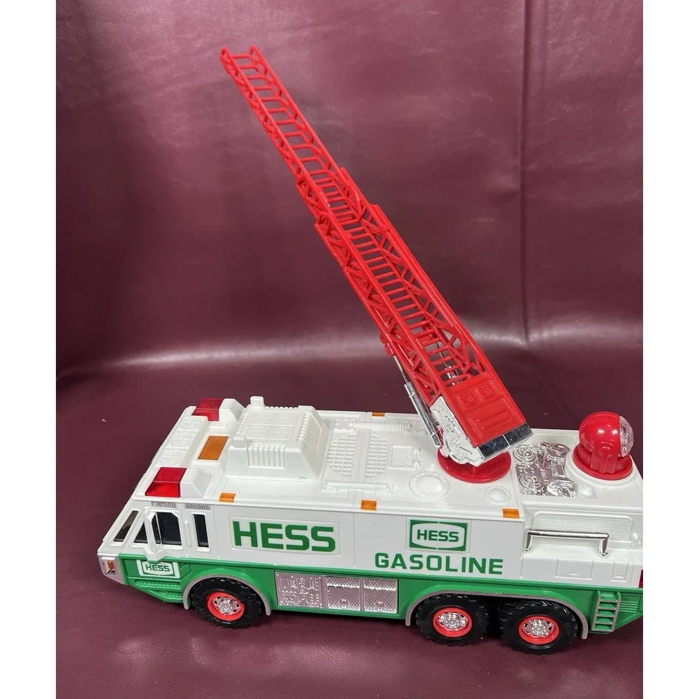 Hess Toy Truck 1996 Emergency Truck and Ladder with‎ Lights and Sirens Works